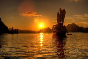 When sunset falls on Ha Long