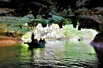 Kayaking and Explore Bright Cave